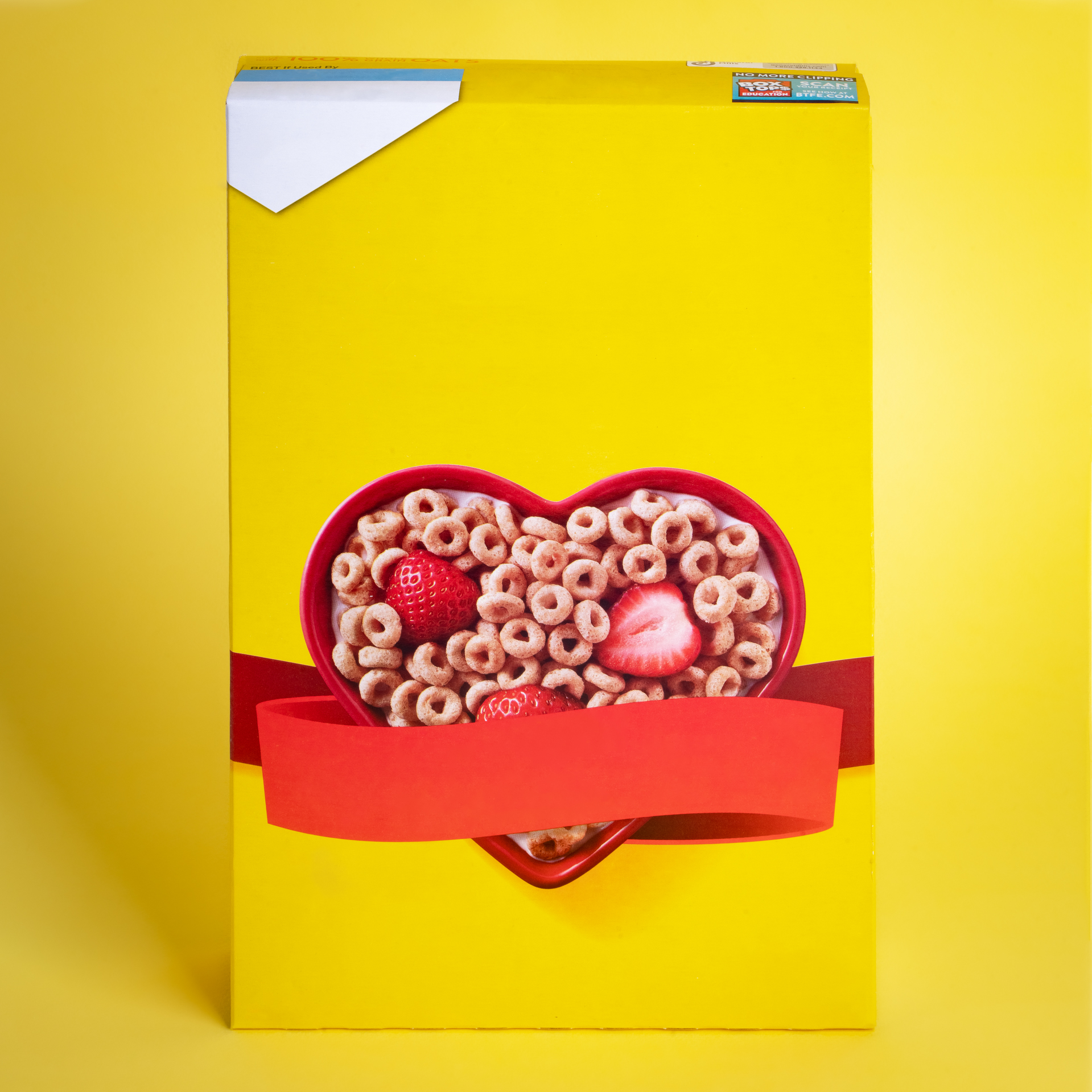 A Cheerios box with no words on it